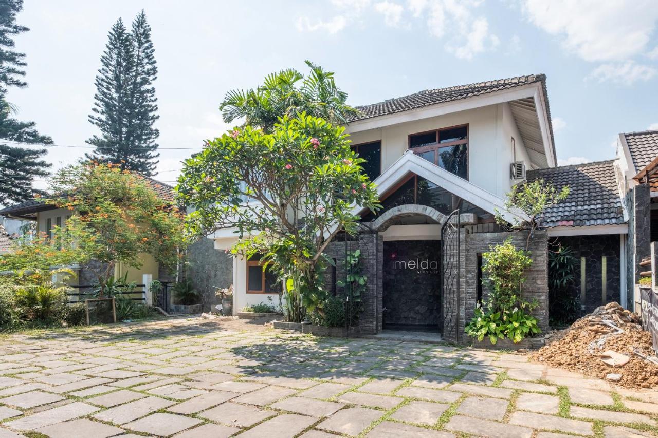Imelda Residence Setrasari Redpartner Bandung Luaran gambar